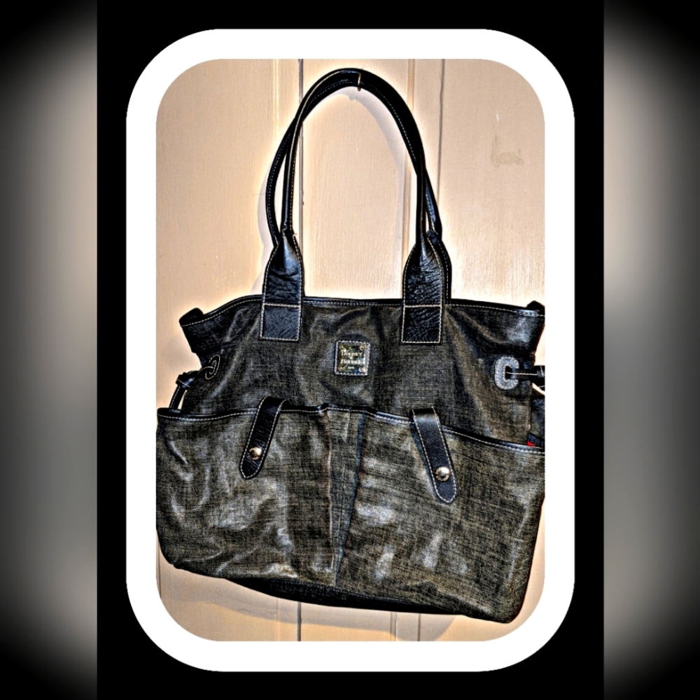 Dooney & Bourke Bag